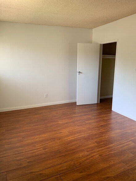 Building Photo - 412 San Pascual Ave