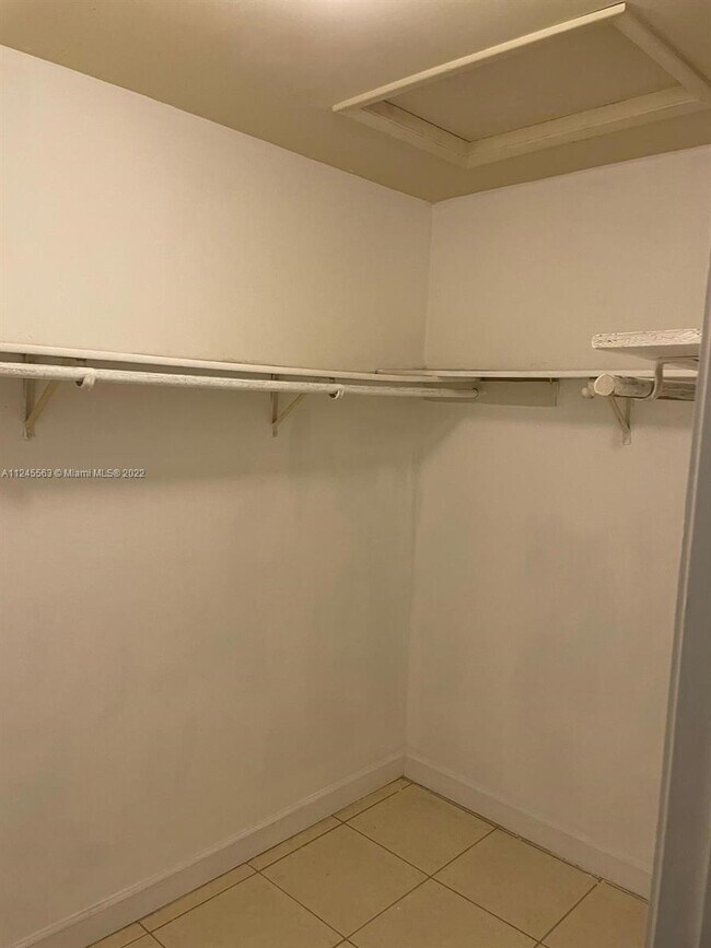 Building Photo - 3936 NW 87th Ave