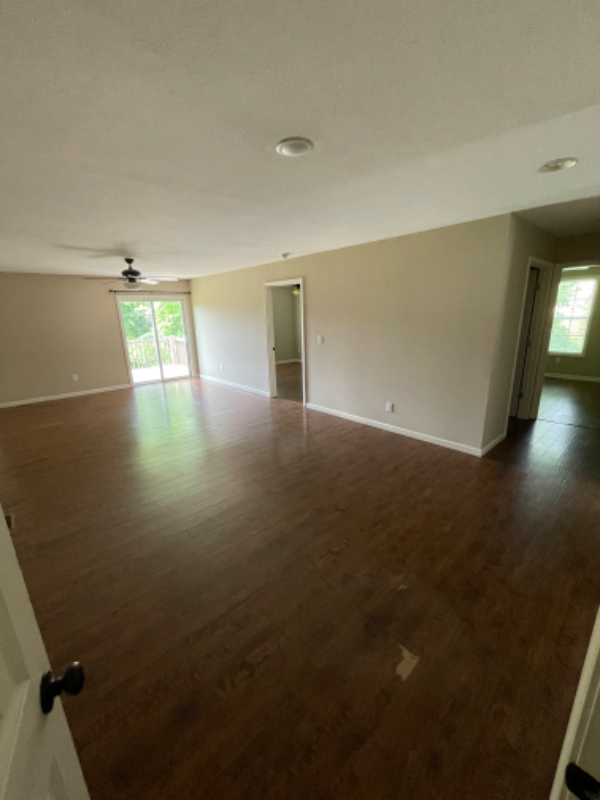 Building Photo - 228 Vanover Ln