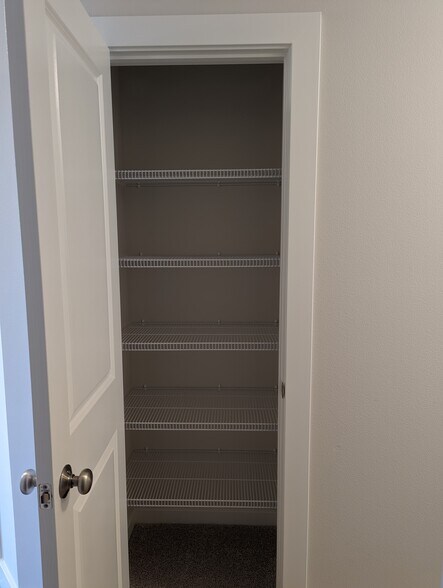 Building Photo - 1964 S Warrior Ln