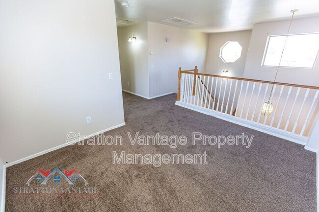 Building Photo - 12721 W Almeria Rd