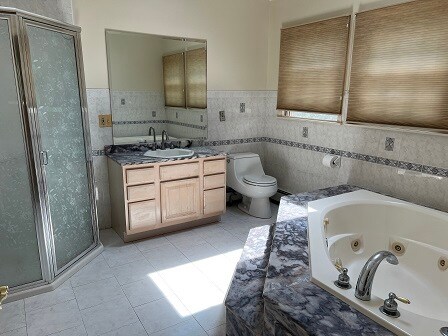 Building Photo - 4 Courter Ln