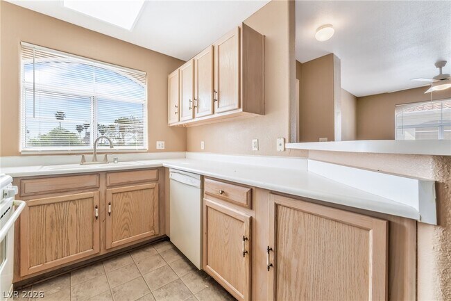 Building Photo - 4320 W Lake Mead Blvd