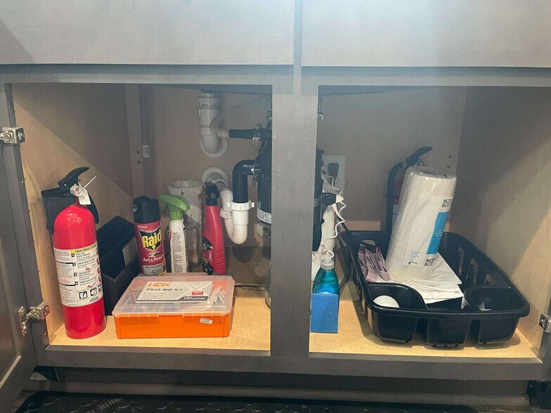 Building Photo - 410 N C St