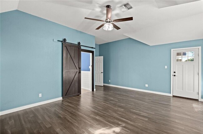 Building Photo - 316 Poppy Cove