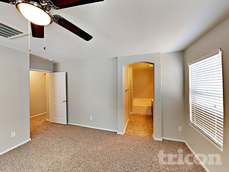 Building Photo - 3227 W Dancer Ln