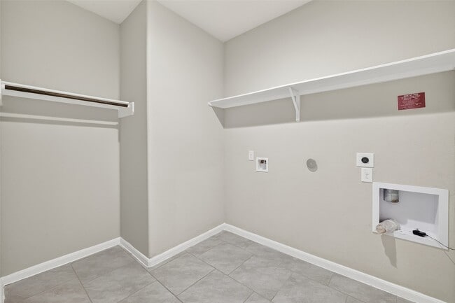 Building Photo - 5810 Metaphor Wy