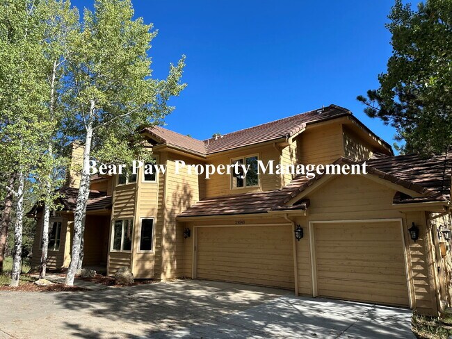 Building Photo - Magnificent Home in The Ridge!!