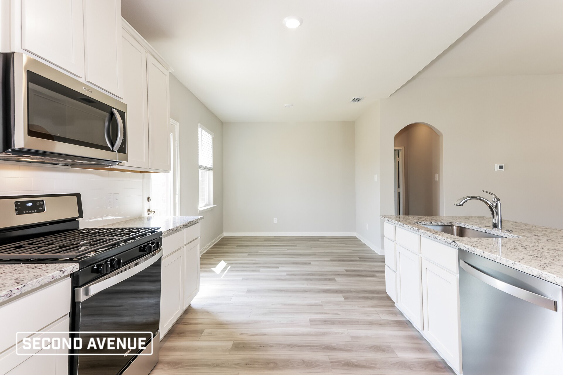 Building Photo - 2020 Jeanine Dr