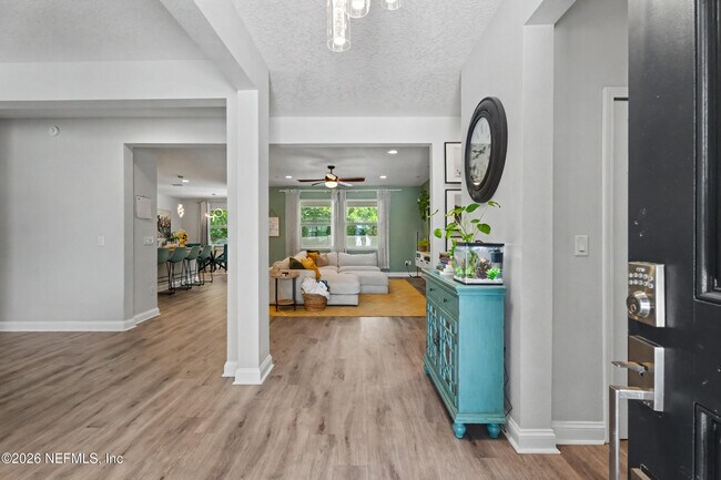 Building Photo - 12647 Julington Oaks Dr
