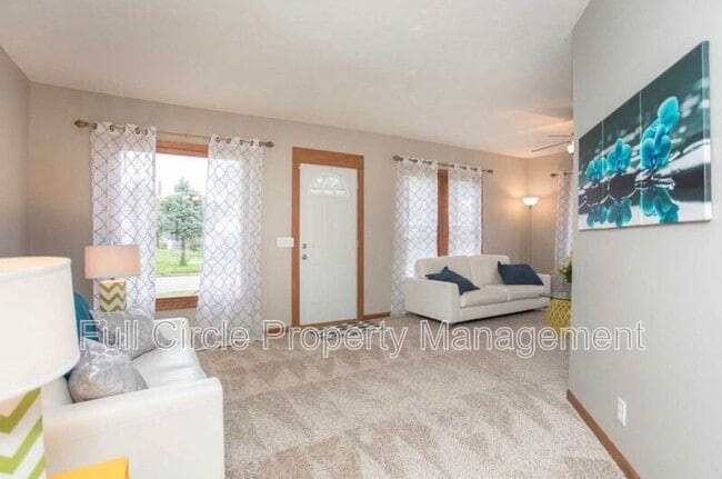 Building Photo - 1904 S 8th St