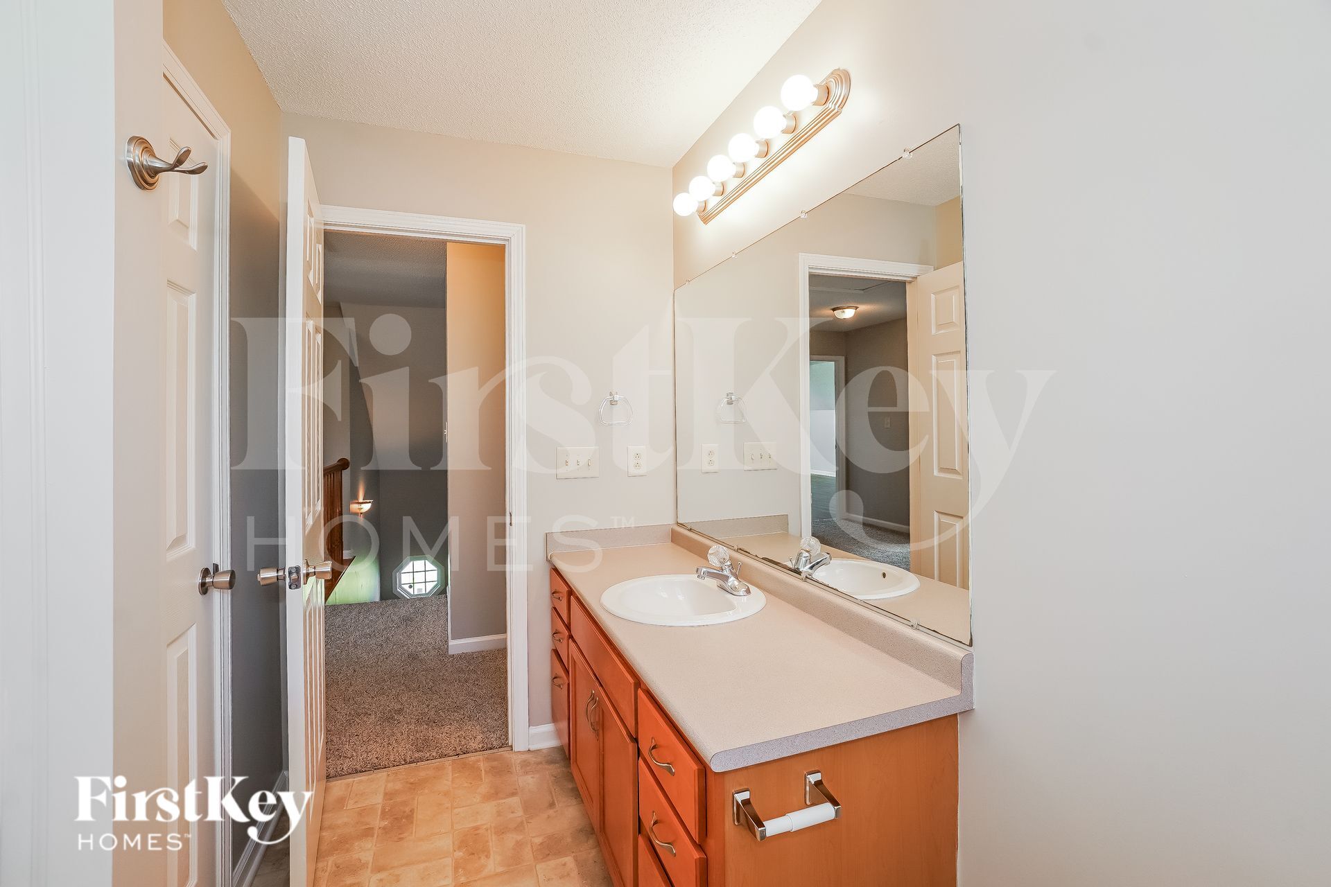 Building Photo - 3407 Bradfield Dr