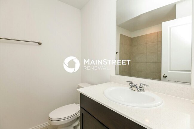 Building Photo - 4 Bedroom Pet-Friendly Home in Fort Worth, TX with Main Street Renewal