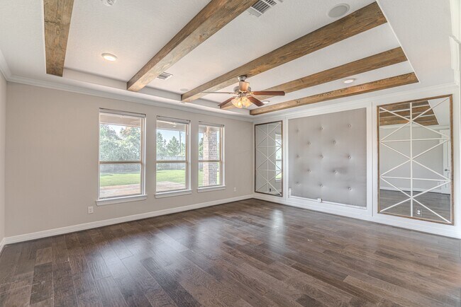 Building Photo - 6 Winter Thicket Pl