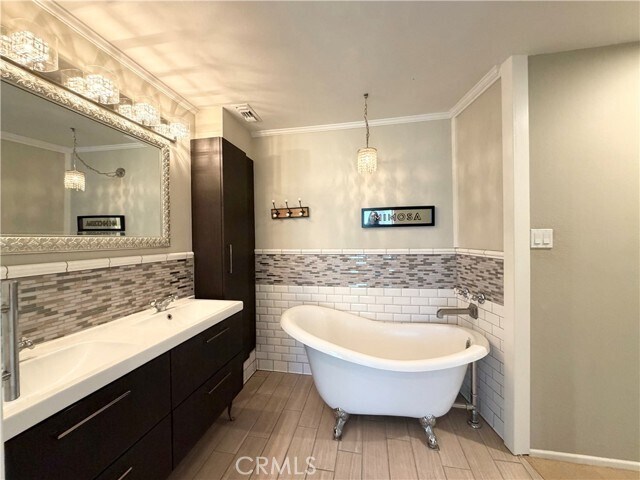 Building Photo - 4891 Tamarack Way
