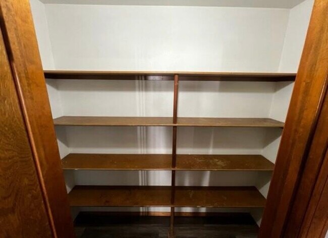 Building Photo - 1165 Sunny Ridge Dr