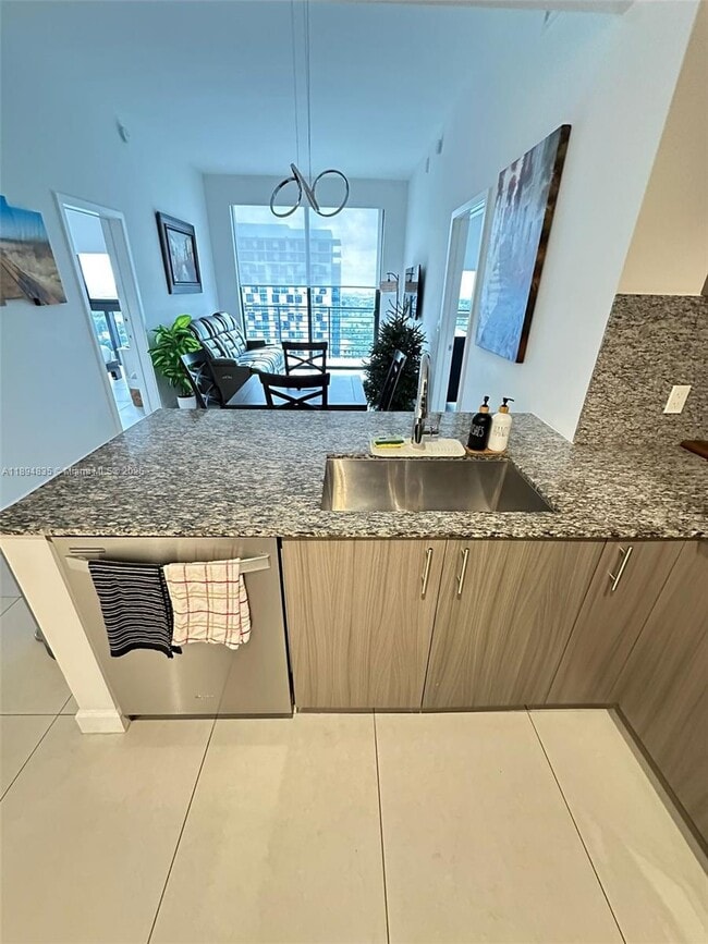 Building Photo - 5350 NW 84th Ave