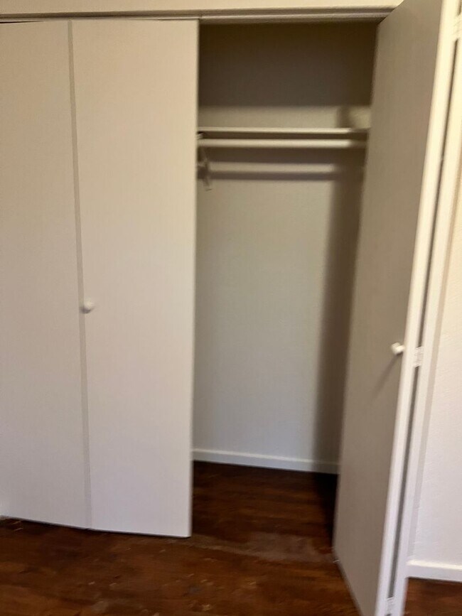 Building Photo - Government Way Triplex