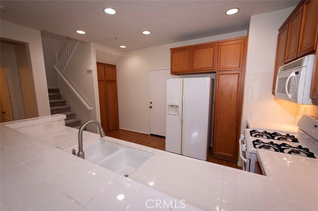 Building Photo - 6 Martino