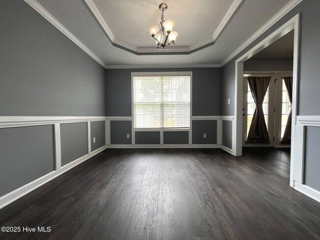 Building Photo - 1508 Thoroughbred Trail