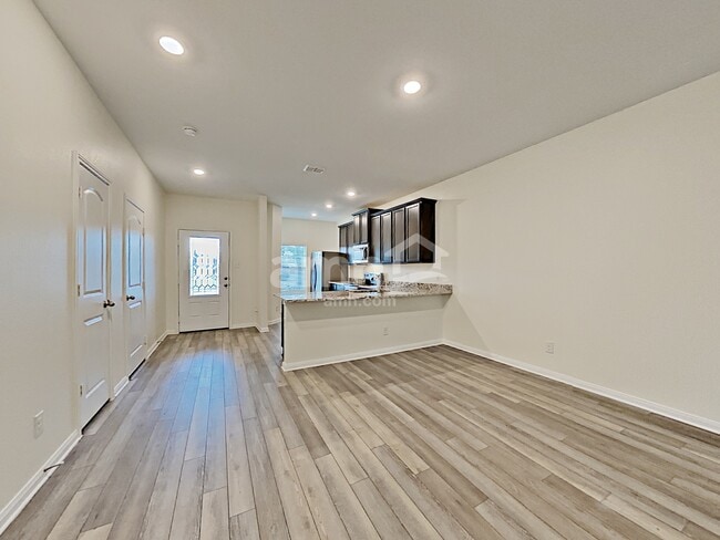 Building Photo - 7942 Cactus Plum Drive