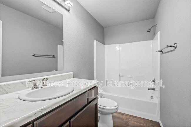 Building Photo - 236 E Anabranch Ct