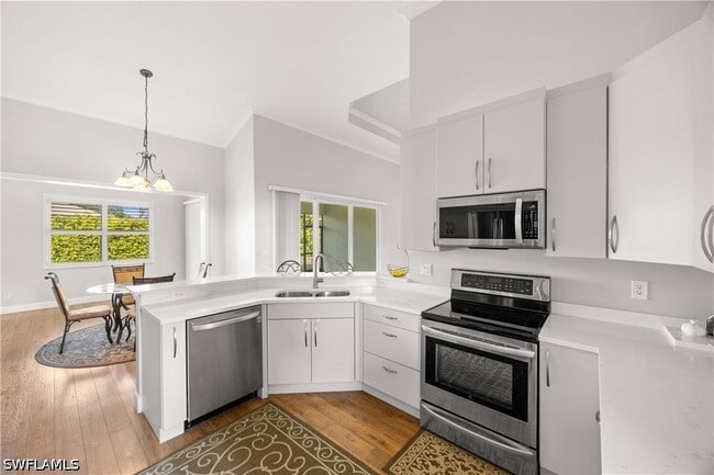 Building Photo - 9882 El Greco Cir
