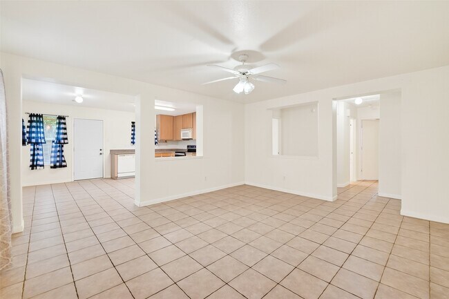 Building Photo - 10426 Briar Patch St