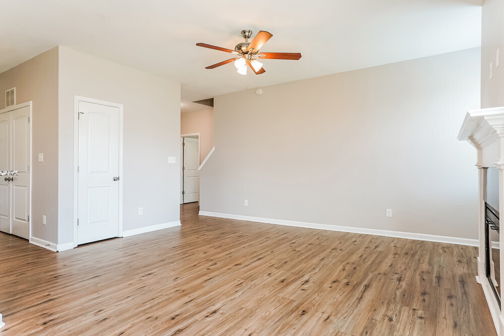 Building Photo - 238 Grovemere Ln