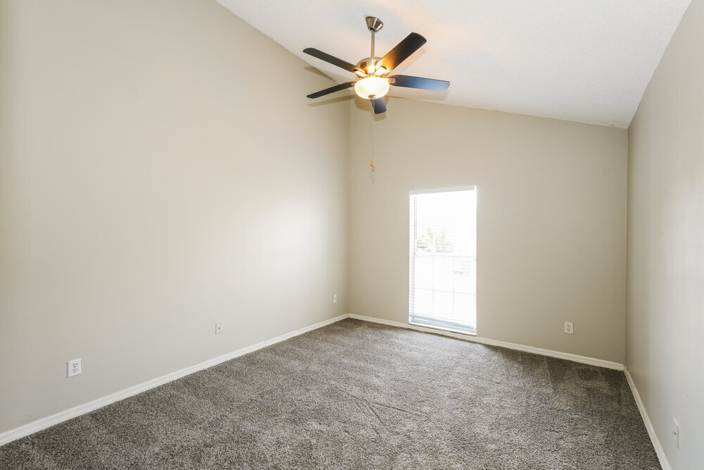 Building Photo - 1670 Palm Leaf Dr