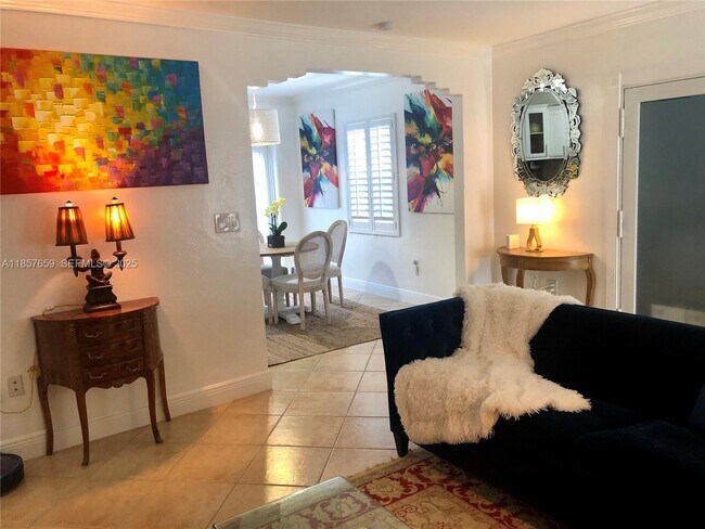 Building Photo - 6450 SW 19th St