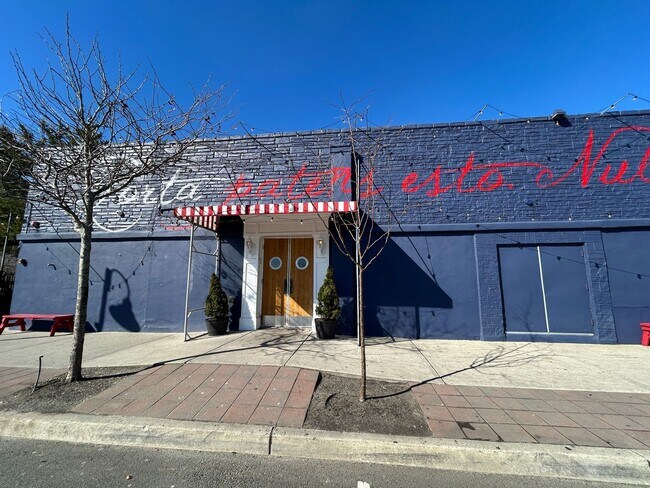 Building Photo - 1224 Monroe Ave