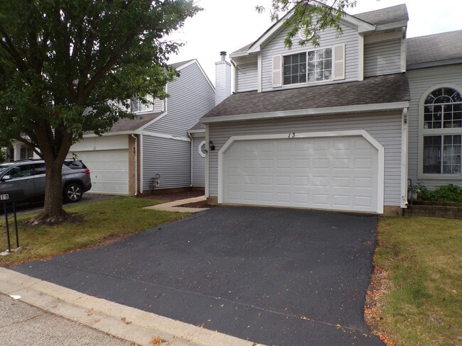 Building Photo - 13 Redbud Ct