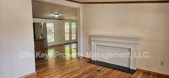 Building Photo - 3864 Wendell St