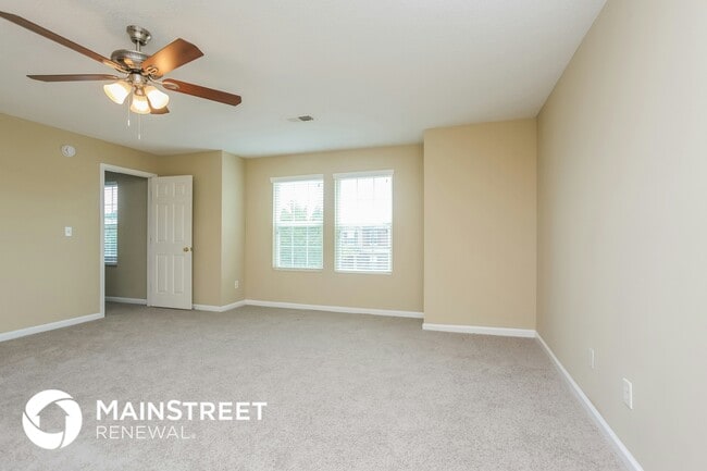Building Photo - 9996 Chariden Dr