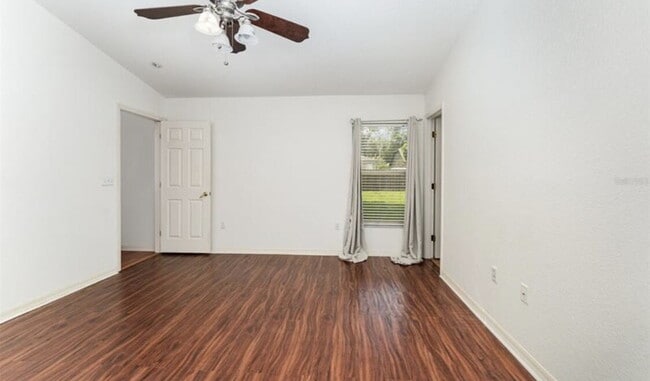 Building Photo - 8150 Oakhurst Blvd