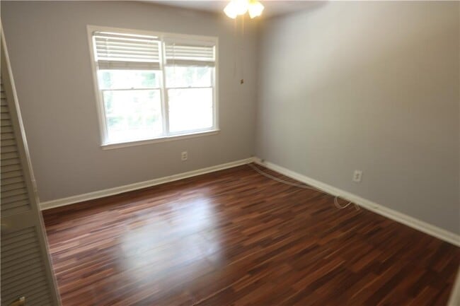 Building Photo - 2840 Spring Ridge Cir