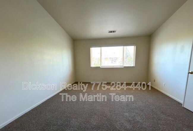 Building Photo - 5153 Lorenzo Ln