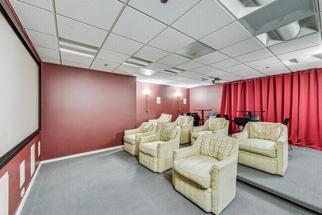 Building Photo - 520 S State St