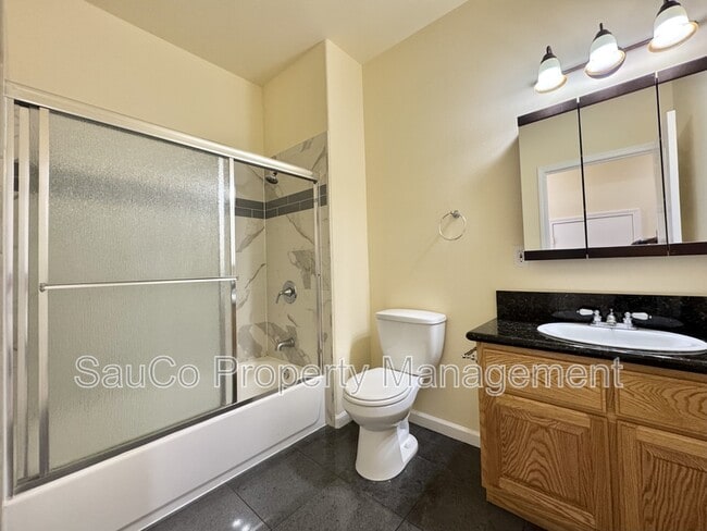 Building Photo - 2485 Meridian Dr