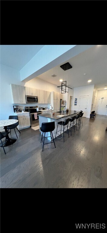 Building Photo - 1020 Elmwood Ave