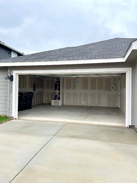 Building Photo - 264 Denali Dr