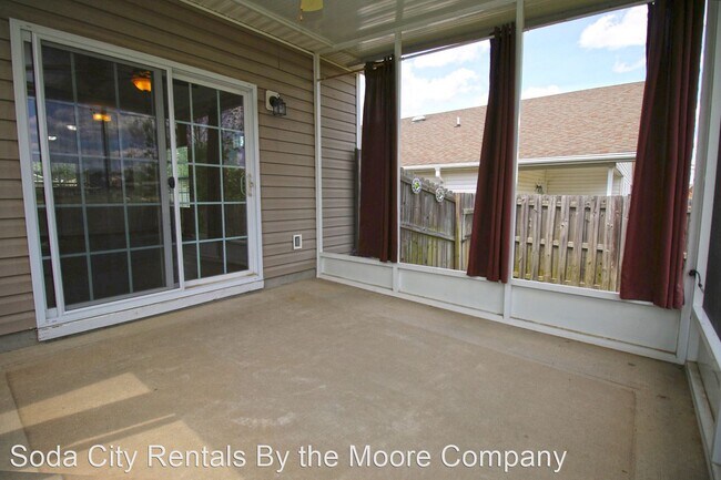 Building Photo - 2 br, 2.5 bath House - 119 Bonhomme Circle