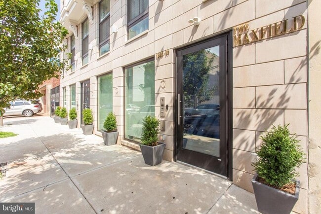 Building Photo - 1533 Parrish St