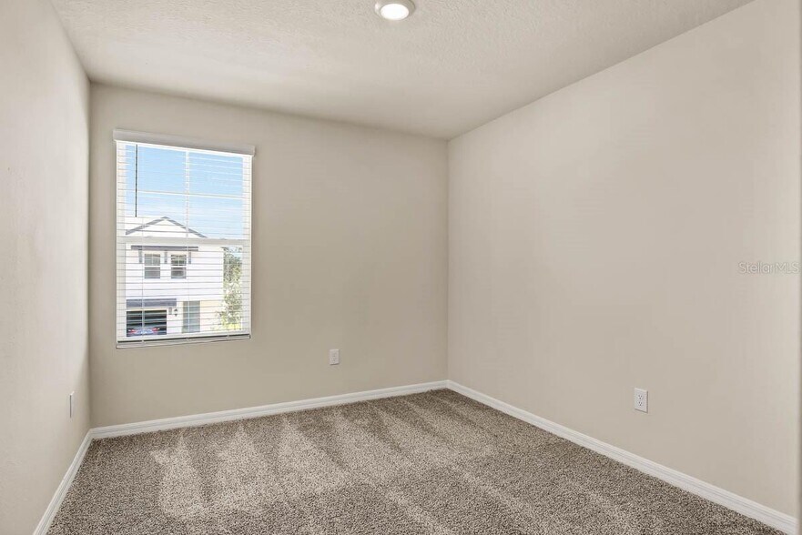 Building Photo - 2760 Chestnut Creek Pl