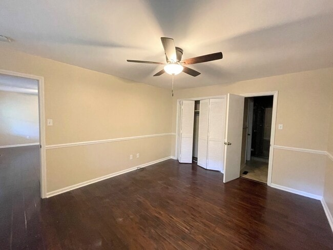 Building Photo - 205 Pine Ridge Rd