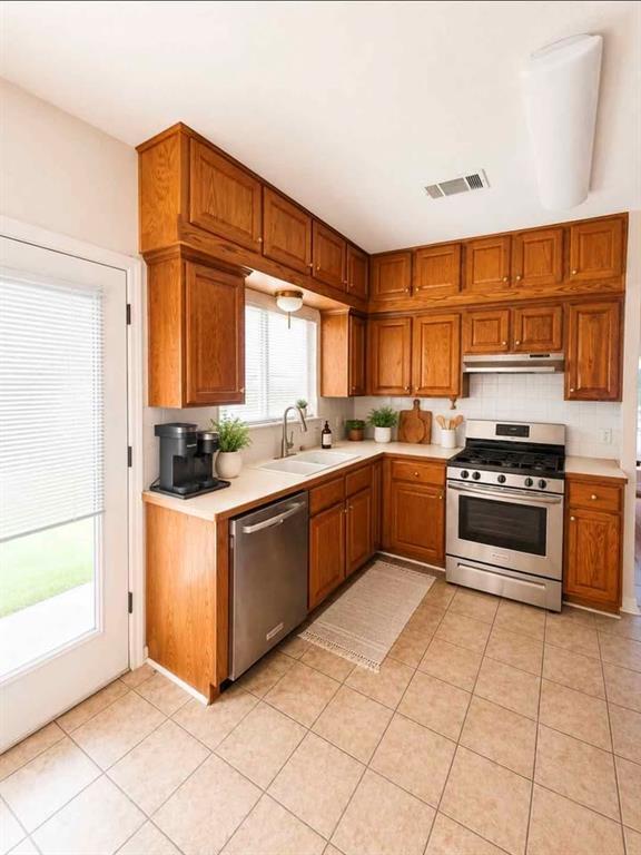 Building Photo - 1716 Ramona Cir