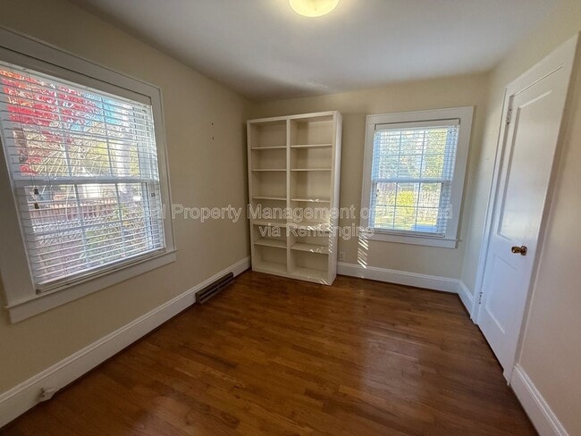 Building Photo - 1735 Polo Rd