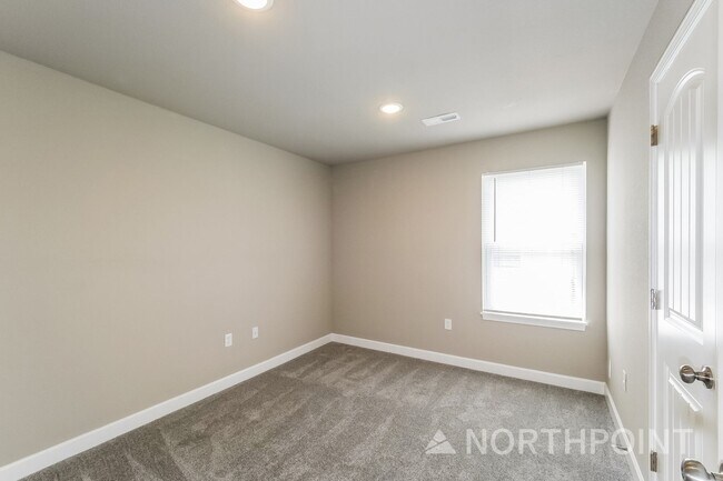 Building Photo - 3 BR/2BA | Newly Renovated Single Family Home | In Blue Springs |  Pet Friendly with Garage
