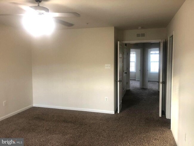 Building Photo - 6786 Green Mill Way